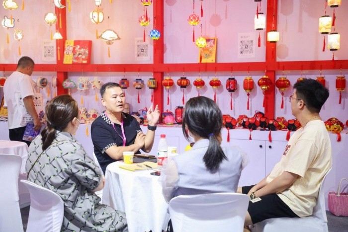 国货热激发新生意2024年义乌礼品展唱响“生意经”(图6)