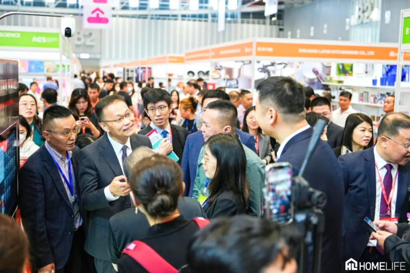 2024HOMELIFE越南国际家居礼品展火爆开幕中越共绘贸易增长新蓝图！(图5)