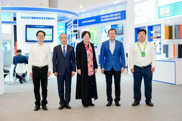展示纤维新材料整体解决方案！通用技术新材展团亮相第一届晋江科技成果转化对接大会(图1)