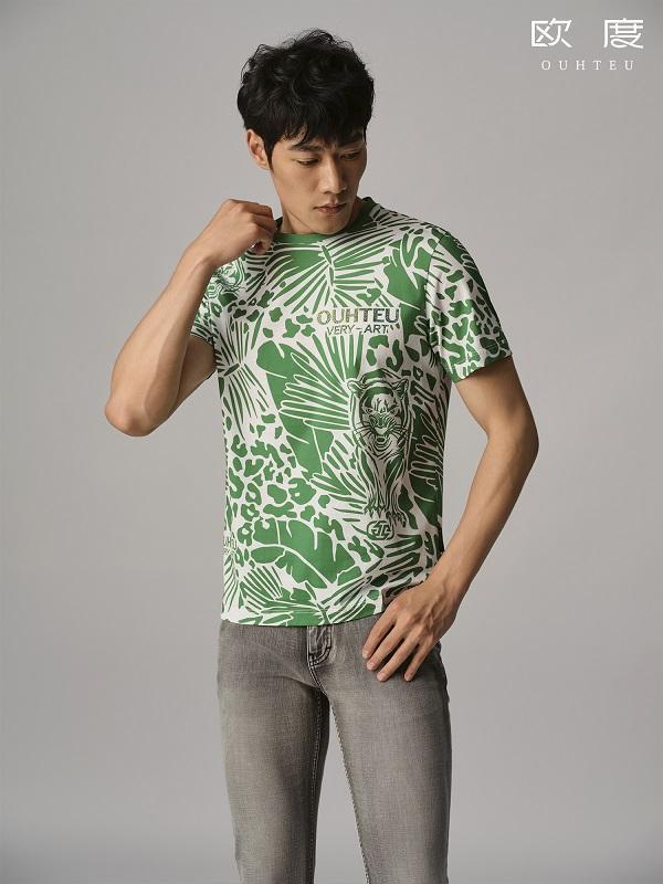 五一出游户外穿搭指南欧度夏季凉感系列短袖助男士清爽出行！(图5)