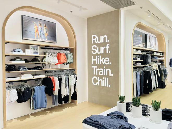 全国首店+1！这个集运动、休闲、时尚为一体的运动品牌进驻静安嘉里中心(图2)