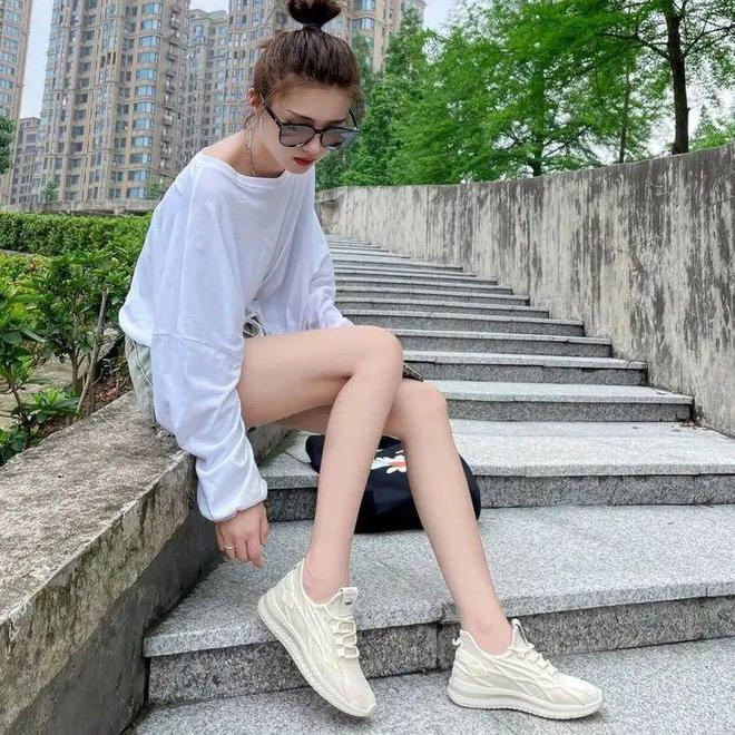 比跑鞋软比凉鞋透气！这双59元的飞织鞋时髦好穿买3双都不够！(图3)