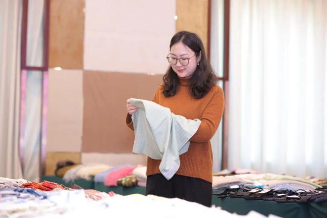 4000款精品面料齐聚2025春夏中国流行面料入围评审传递了哪些新设计与新理念？(图18)