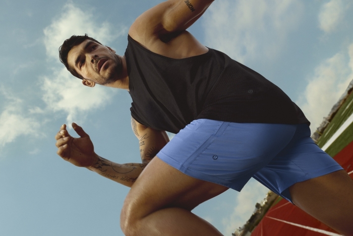 lululemon全球营收涨幅跌至个位数(图2)