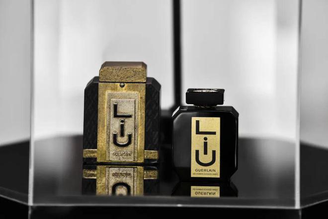 “伊”手快报不断探索奏响秋日多元交织新旋律(图1)