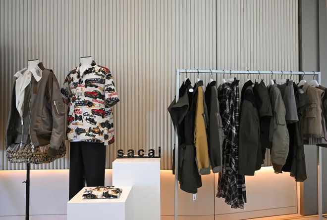 一周资讯代言人周迅驻足于无垠草原演绎品牌大片(图10)