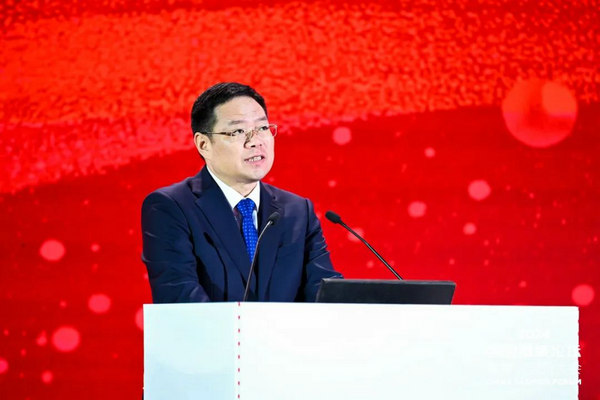 “向新聚力质赢未来”2024中国服装论坛高精尖创新大会在于都召开(图2)