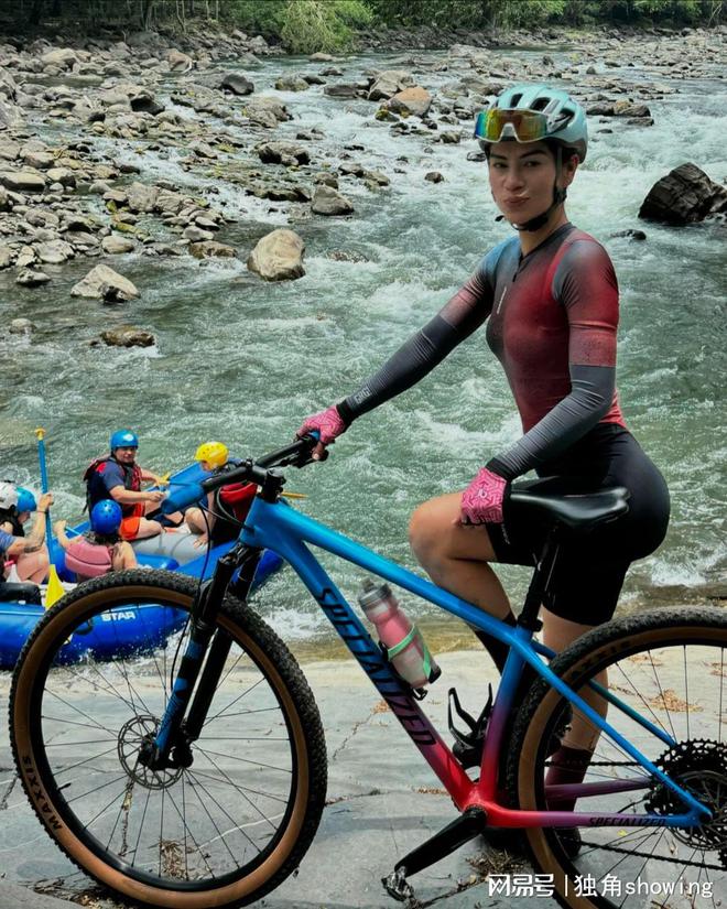 时尚骑行穿搭大揭秘青春气质绝佳(图2)