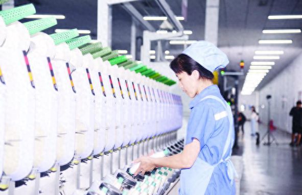 南山智尚精梳羊毛机织面料荣获“好品山东”品牌称号(图1)