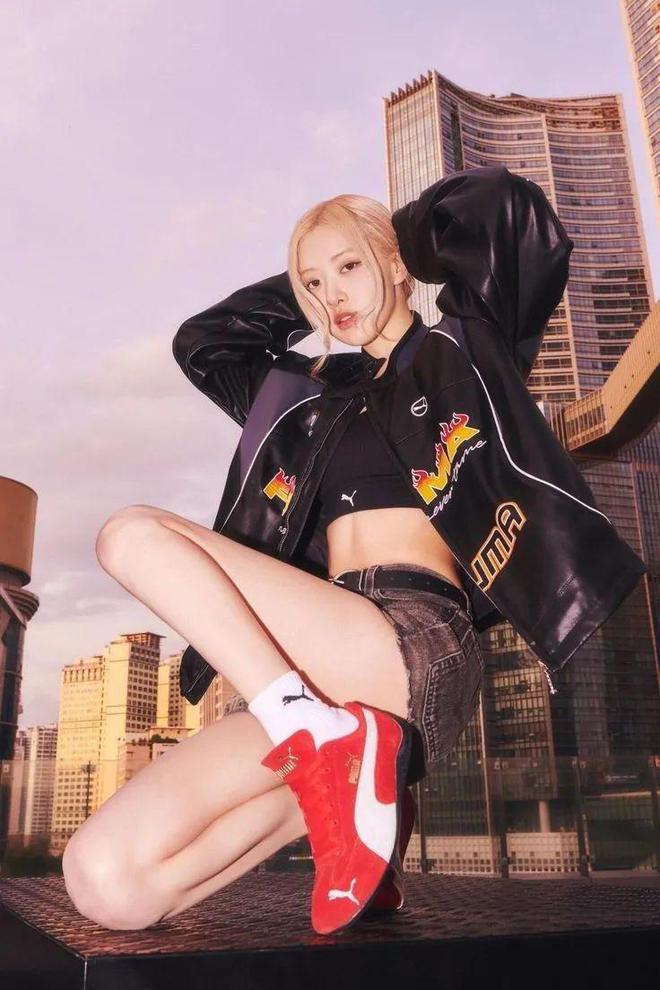 麂皮包、赛车鞋…这些单品才是时尚新顶流！(图21)