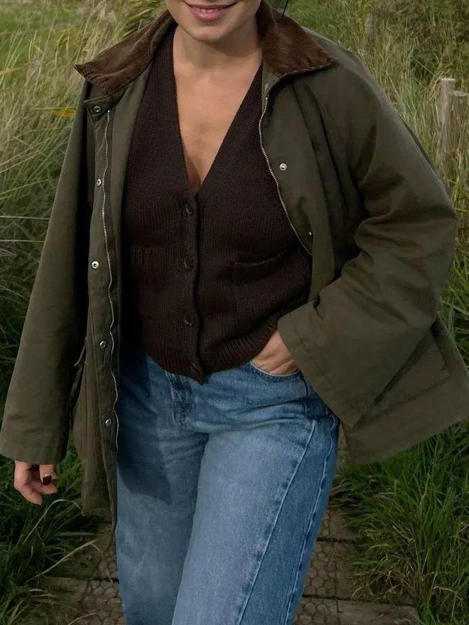 麂皮包、赛车鞋…这些单品才是时尚新顶流！(图29)