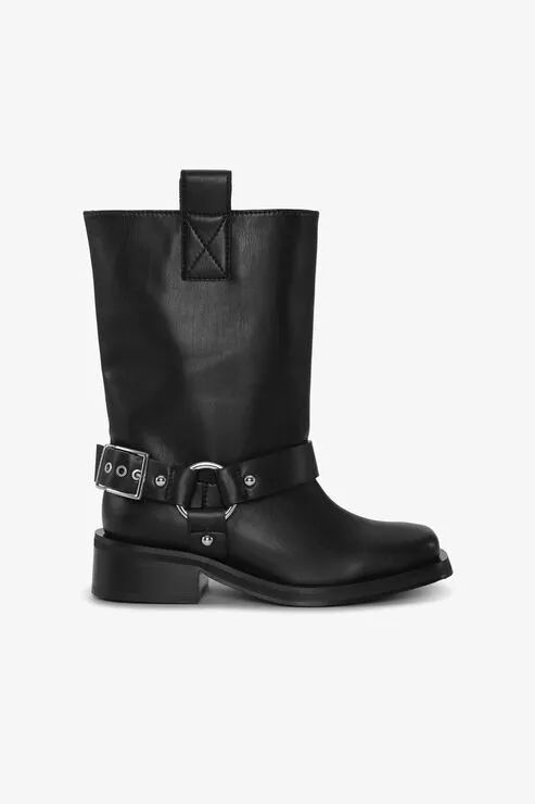 麂皮包、赛车鞋…这些单品才是时尚新顶流！(图32)