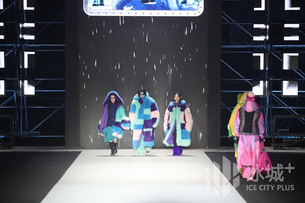 华彩霓裳助力亚冬盛会展冰雪之都时尚魅力丨哈尔滨2025年第九届亚冬会服装设计大赛决赛侧记(图7)