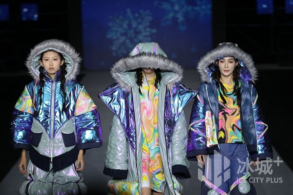 华彩霓裳助力亚冬盛会展冰雪之都时尚魅力丨哈尔滨2025年第九届亚冬会服装设计大赛决赛侧记(图12)