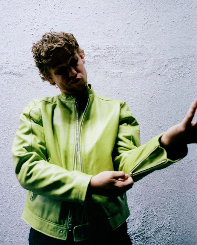 衣橱里永远缺一件机车夹克(图8)