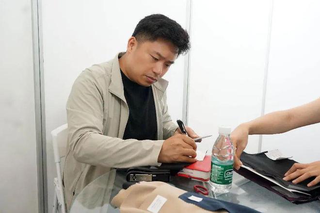 高口碑高收获！这场服装产业链供需对接订货会交流热烈火花闪烁(图10)