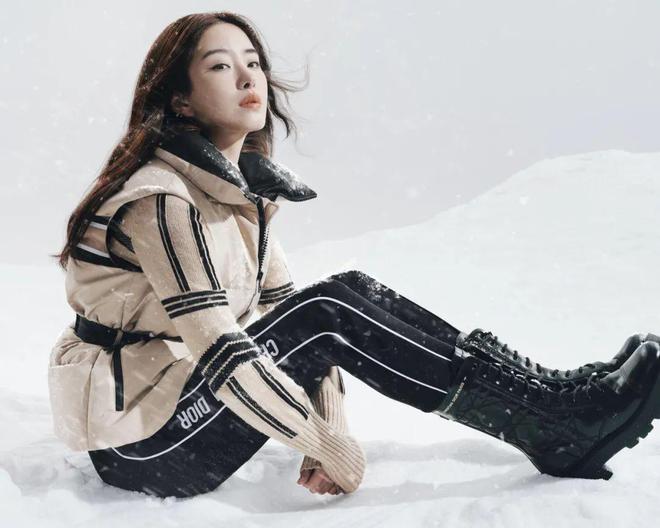 雪场即秀场时髦户外人绝不认输！(图15)