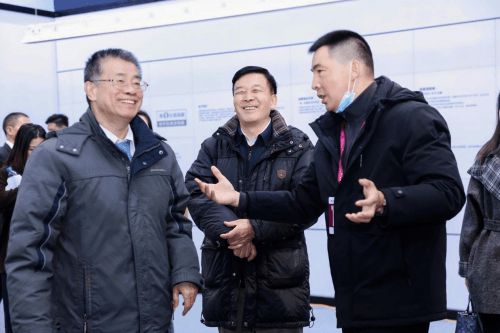 格峰亮相乌镇盛会“极光”系列隐藏式晾衣架惊艳世界设计舞台(图7)