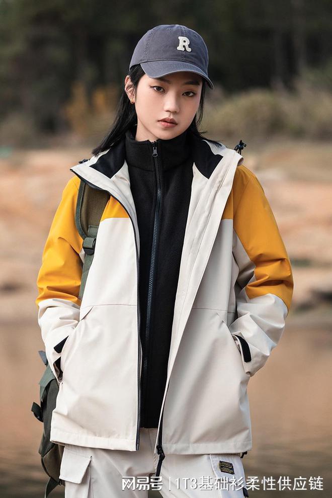 打造理想秋冬户外风格冲锋衣不可少(图2)