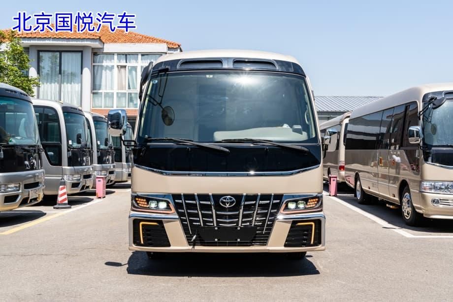 丰田考斯特7座房车青海落地多少钱(图1)
