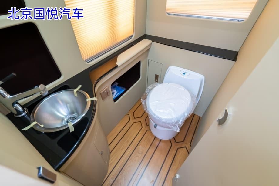 丰田考斯特7座房车青海落地多少钱(图8)