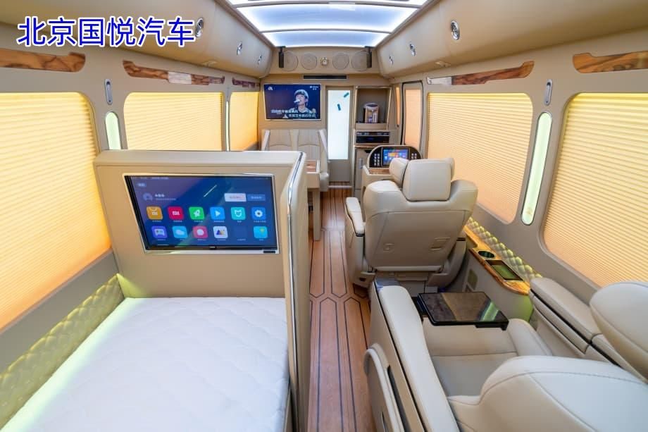丰田考斯特7座房车青海落地多少钱(图5)