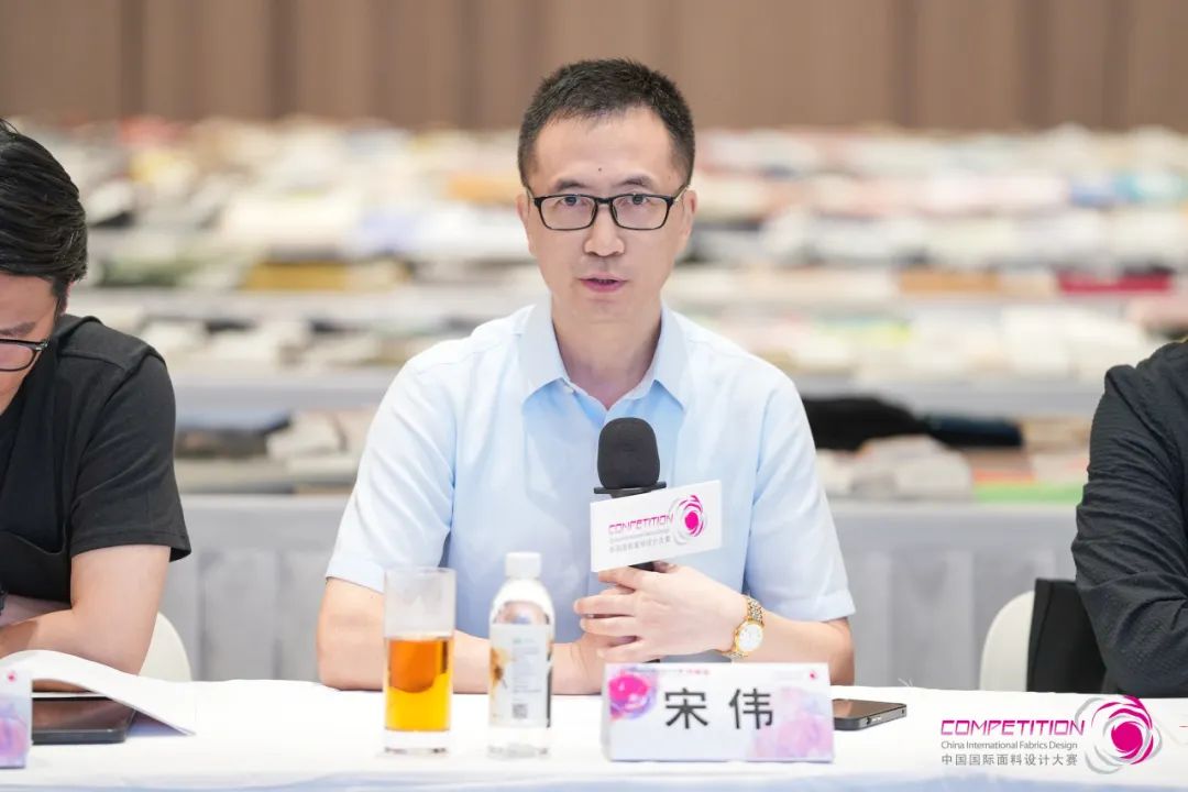 挖掘行业好设计！第54届（202627秋冬）中国流行面料入围评审走进博洋(图6)