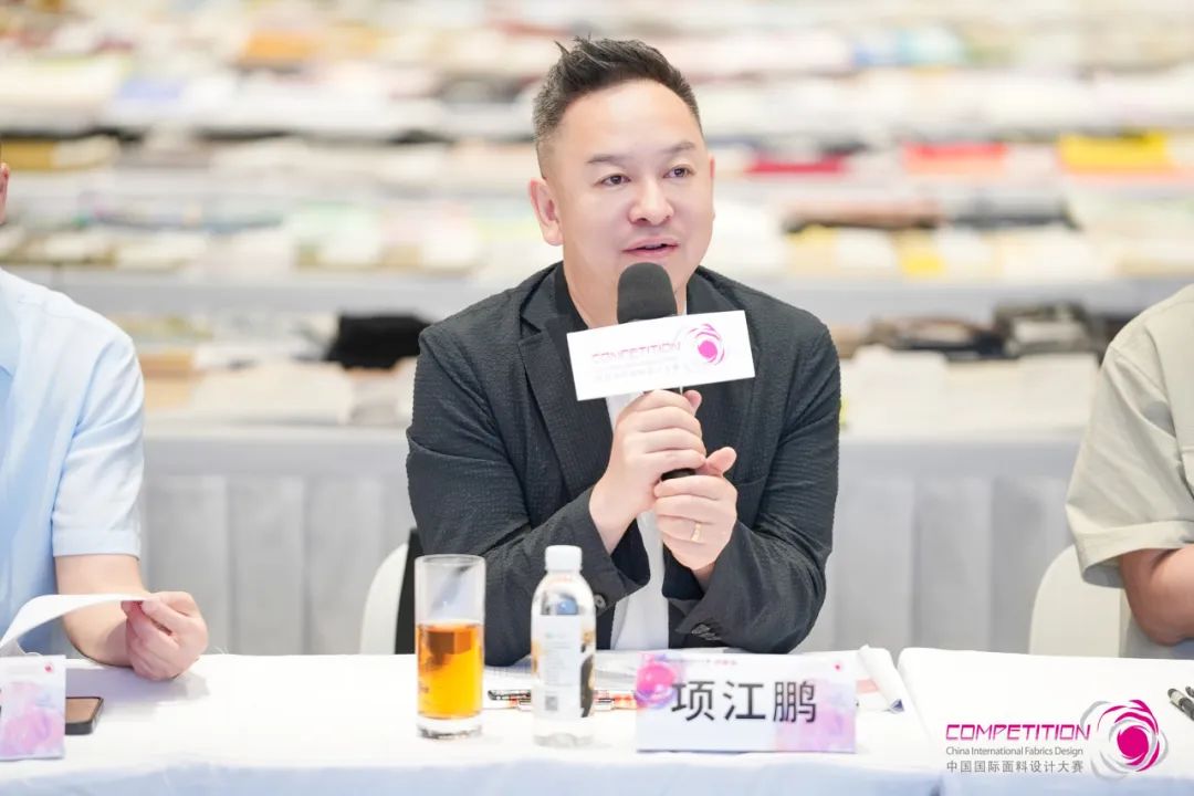 挖掘行业好设计！第54届（202627秋冬）中国流行面料入围评审走进博洋(图4)