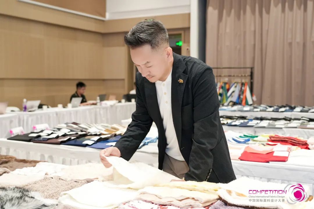 挖掘行业好设计！第54届（202627秋冬）中国流行面料入围评审走进博洋(图8)