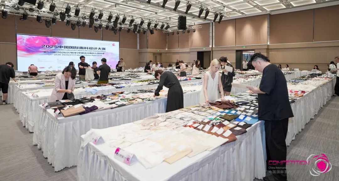 挖掘行业好设计！第54届（202627秋冬）中国流行面料入围评审走进博洋(图1)