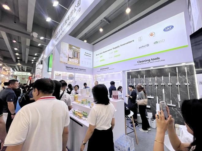 广交会遇上快手“春日家年华”日用百货企业用创意“圈粉”全球市场(图2)