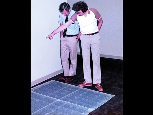 从发明到AI加速：庆祝FPGA创新40周年(图1)