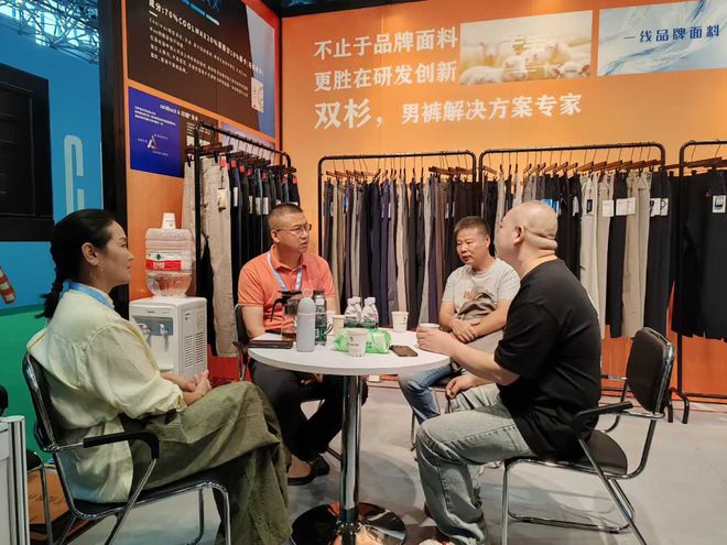 24万平米舞台上石家庄纺织何以成为“最靓风景线”？(图10)