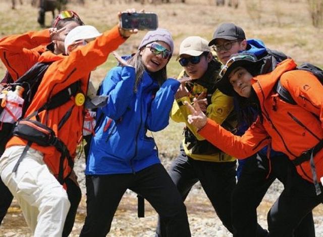 不吹不捧！4个高性价比国货冲锋衣不输始祖鸟、可隆等中产品牌(图6)