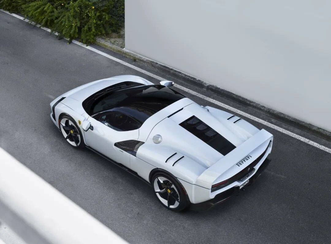 法拉利SC40亮相致敬经典！(图8)