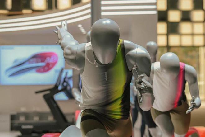 SALOMON空降上海体博会路跑市场迎来「破局者」(图3)