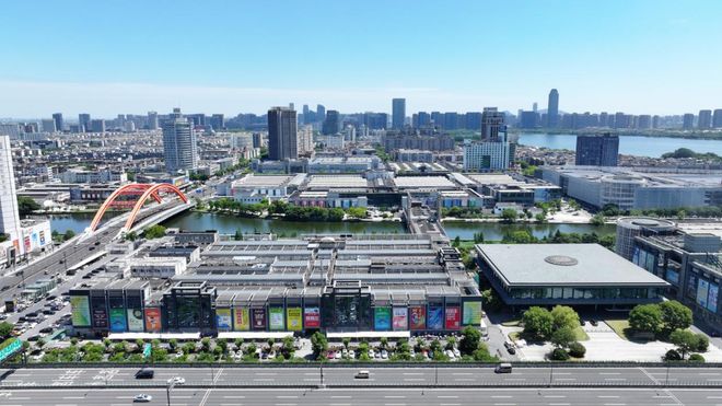 答卷十四五启程十五五｜中国轻纺城：超4400亿元！柯桥纺织交出六维升级答卷(图14)