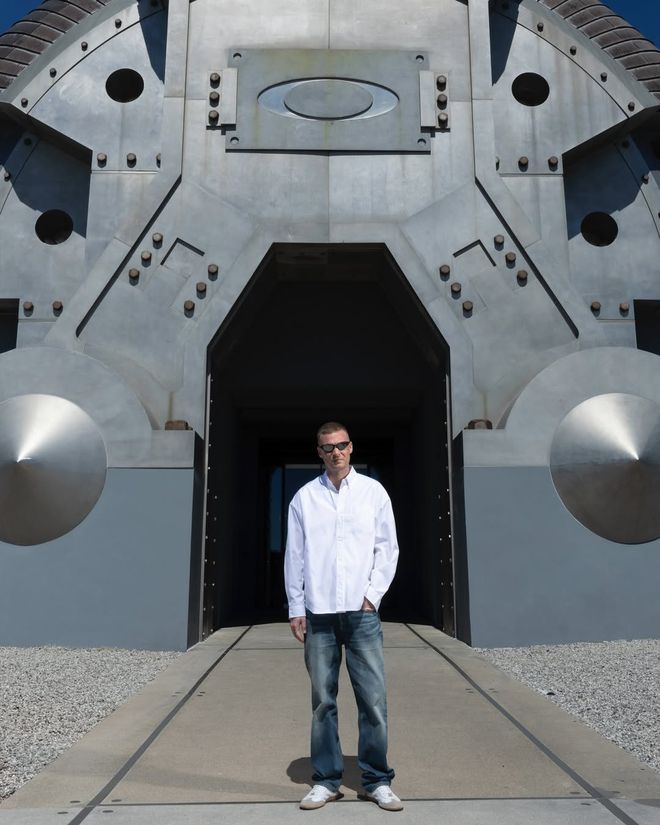 JENNIE演绎联名比基尼又要卖爆了？(图2)