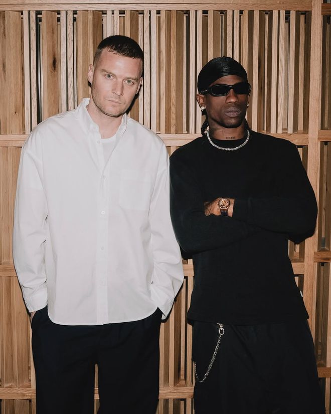 JENNIE演绎联名比基尼又要卖爆了？(图1)