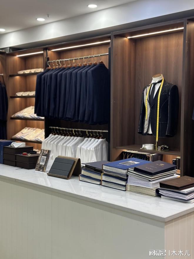 岳麓区西服定制怎么选？我的实地体验与实用选购参考(图1)