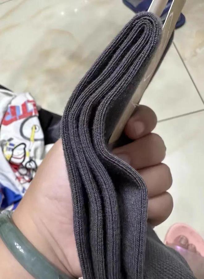 听劝夏天别再穿这种袜子了！(图2)